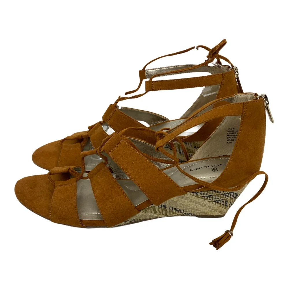 Bandolino Sandals 9.5 M Womens Brown Vegan Suede Faux Leather Back Zip‎ Wedge